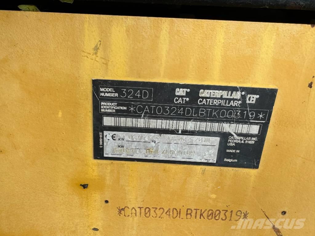 CAT 324 D L Paletli ekskavatörler