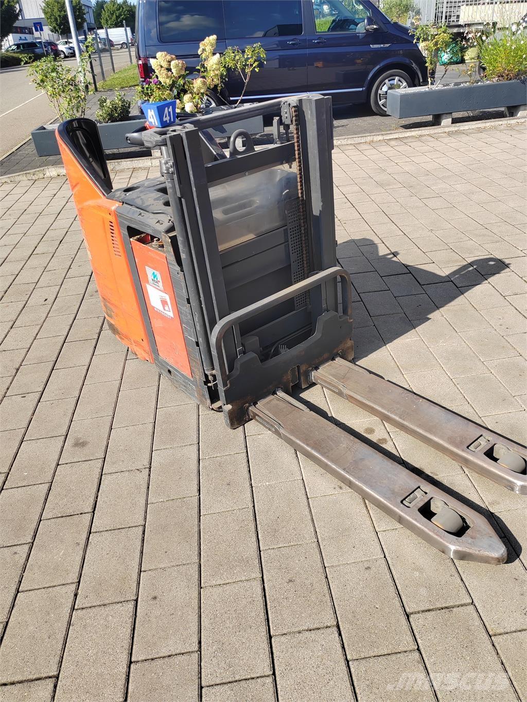 Linde L12 LHP SP Akülü depo ekipmanları