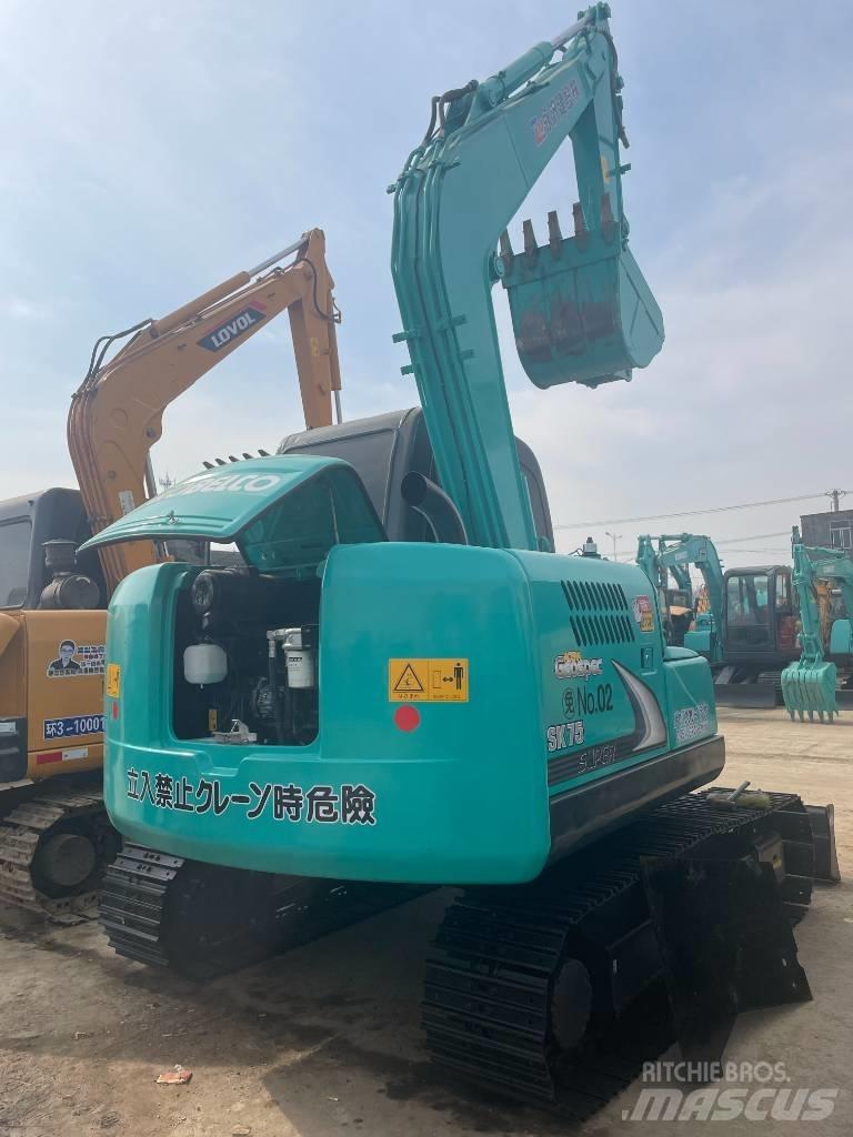 Kobelco SK 75 Paletli ekskavatörler