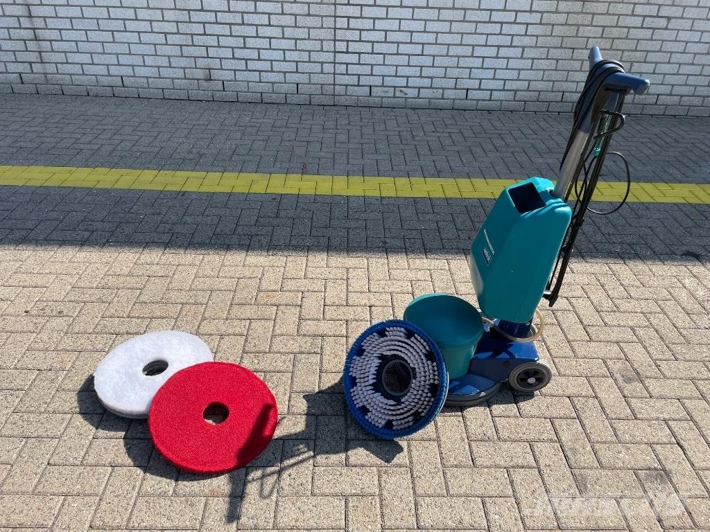 Wetrok Monodisc LS Cadde süpürücüler