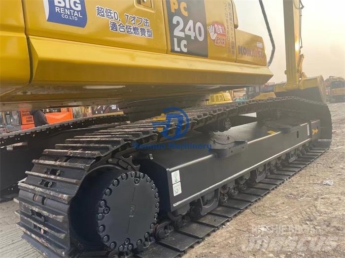 Komatsu PC 240 -8 Paletli ekskavatörler