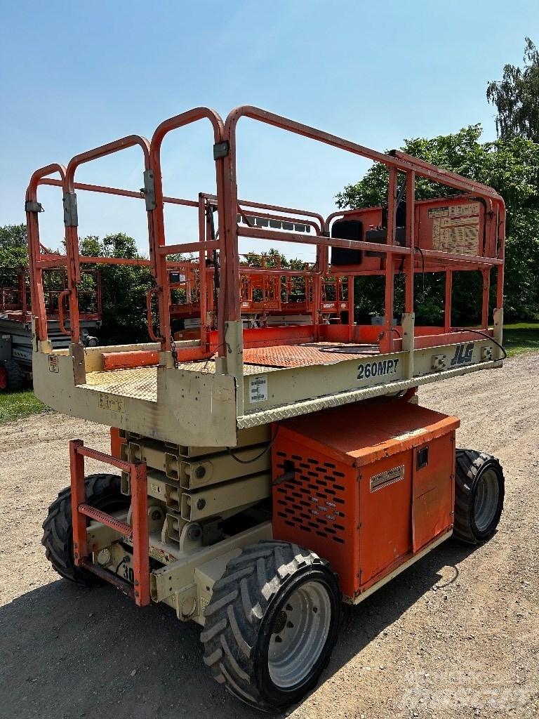 JLG 260 MRT Makasli platformlar