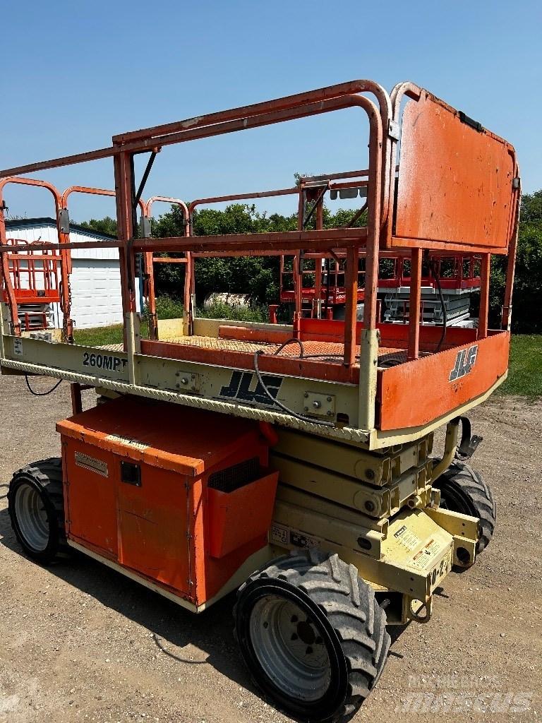 JLG 260 MRT Makasli platformlar
