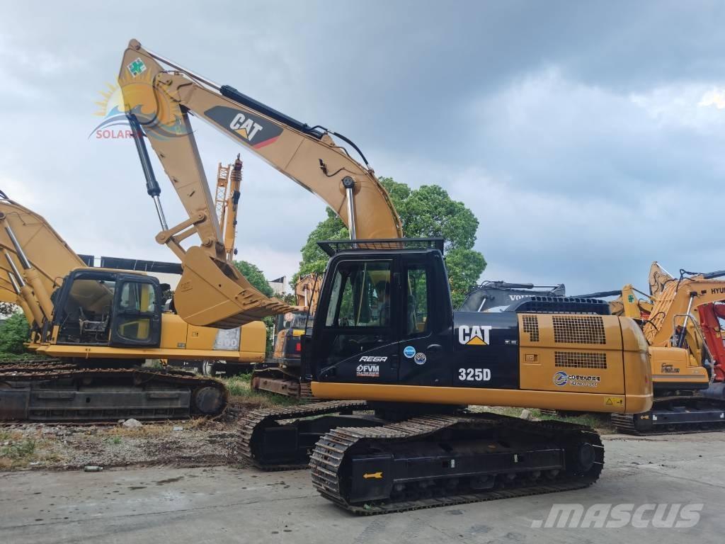 CAT 325 D Paletli ekskavatörler
