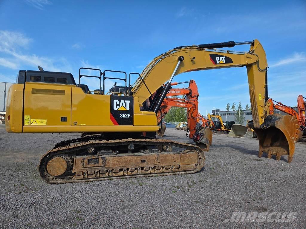 CAT 352 F Paletli ekskavatörler