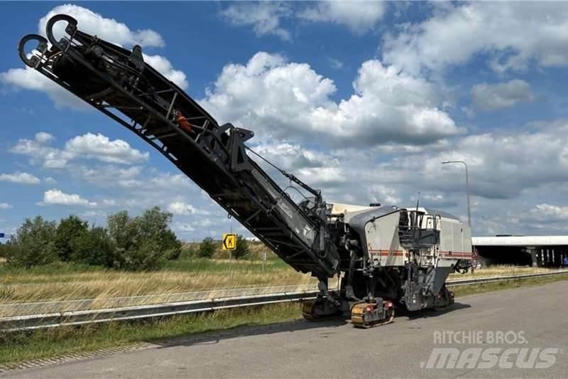 Wirtgen W210 Diger kamyonlar