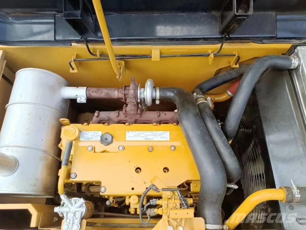 CAT 320 D Midi ekskavatörler 7 - 12 t