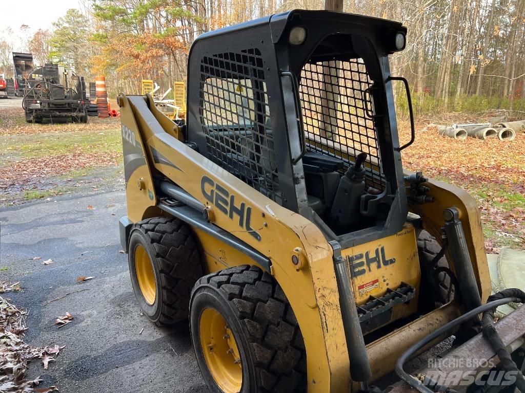 Gehl R 220 Skid steer loderler