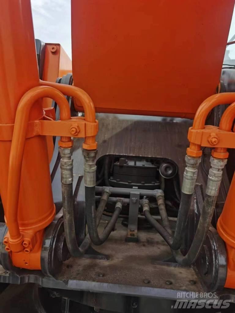 Hitachi ZX 240 Paletli ekskavatörler