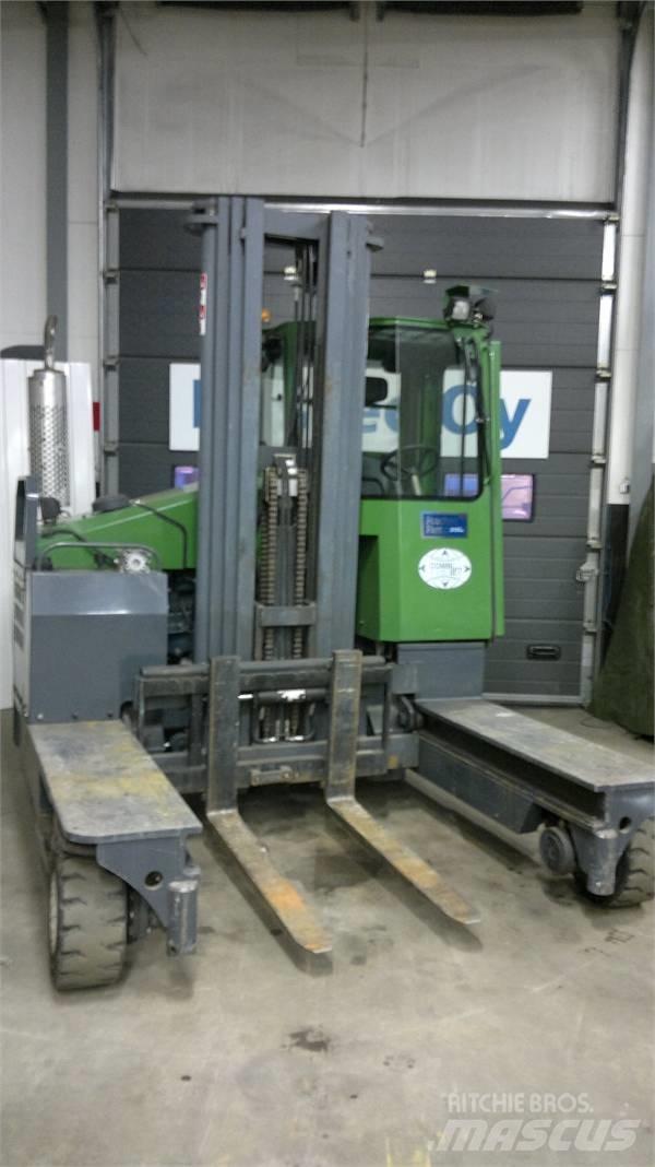 Combilift C4000 D 4 yönlü reach truck