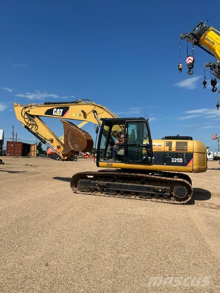 CAT 320 D L Paletli ekskavatörler