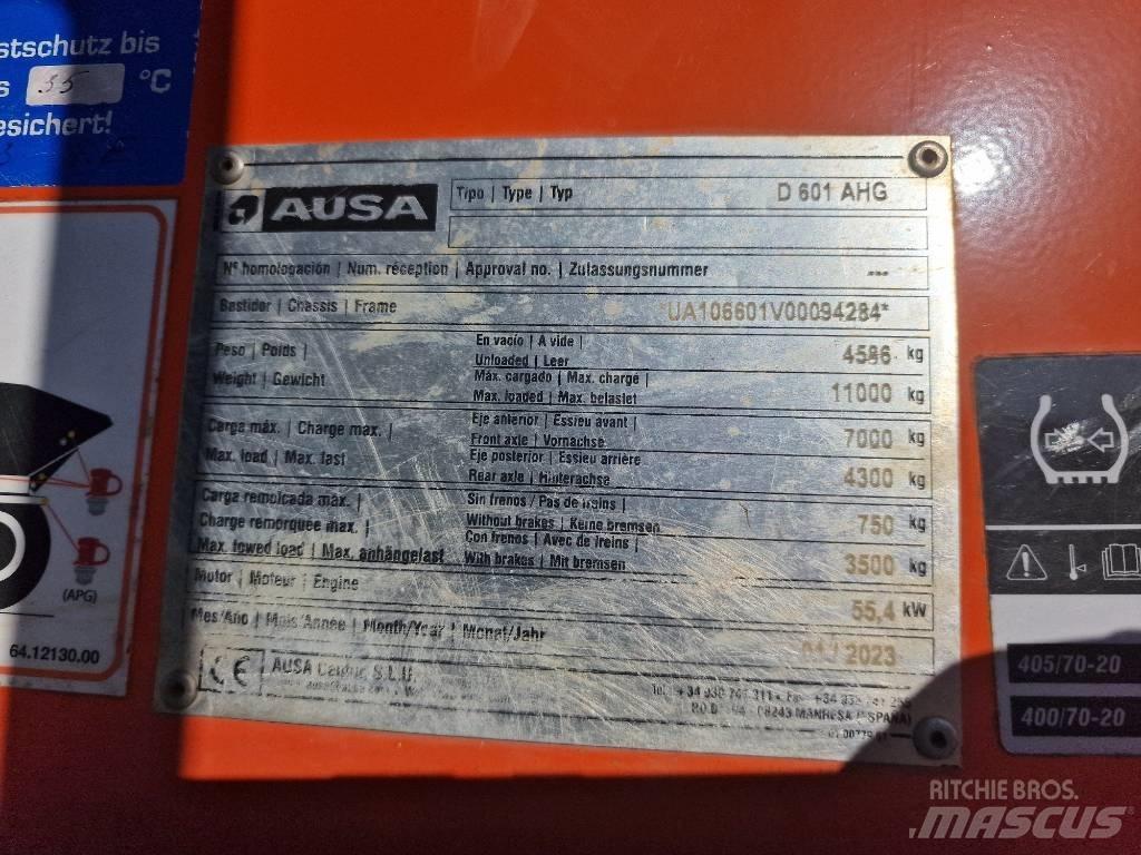 Ausa D601AHG Belden kirma kaya kamyonu