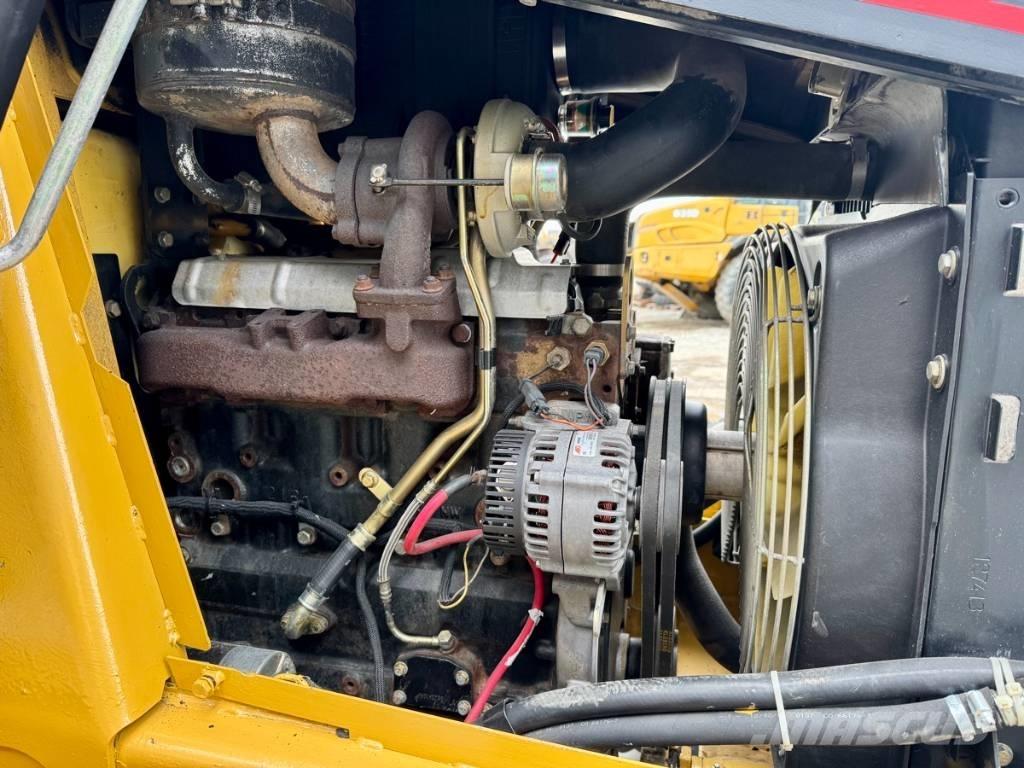 CAT 432 D Kazıcı yükleyiciler - beko loder