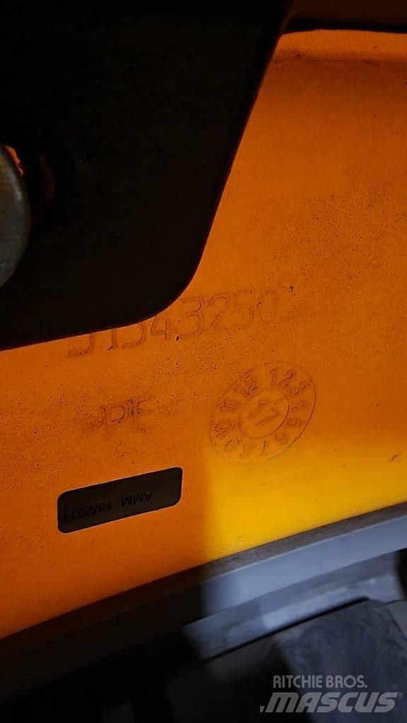 Jungheinrich EZS570 Çekiciler