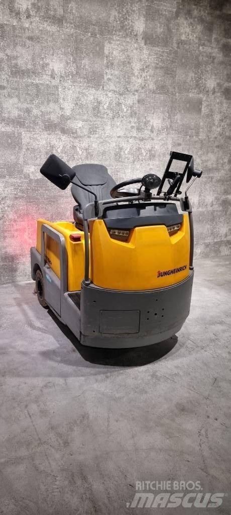 Jungheinrich EZS570 Çekiciler