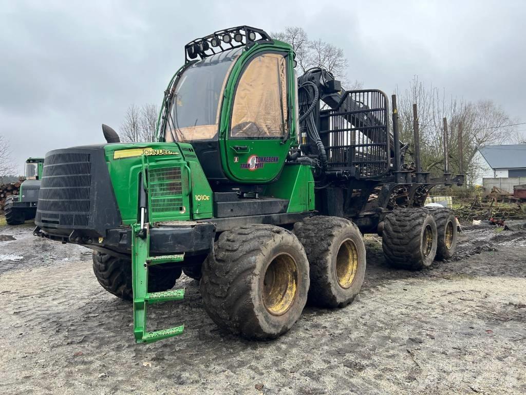 John Deere 1010 E Tomruk yükleyici traktörler