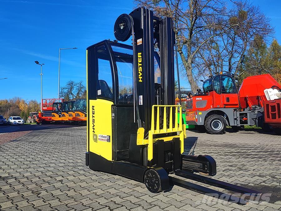 Hyster R 1.4 Reach truck - depo içi istif araçları