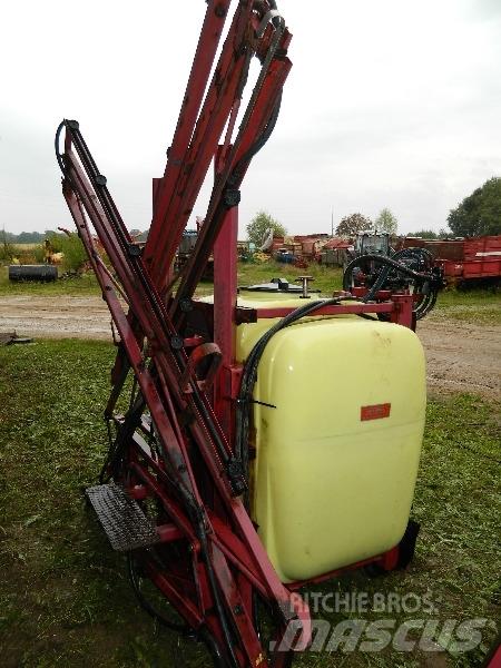 Hardi 800 Çekilir pülverizatörler