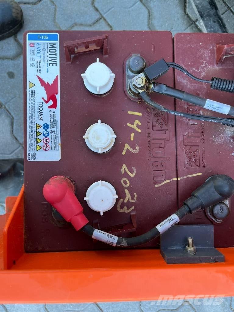 JLG 1230 ES Personel Platformları ve Cephe Asansörleri