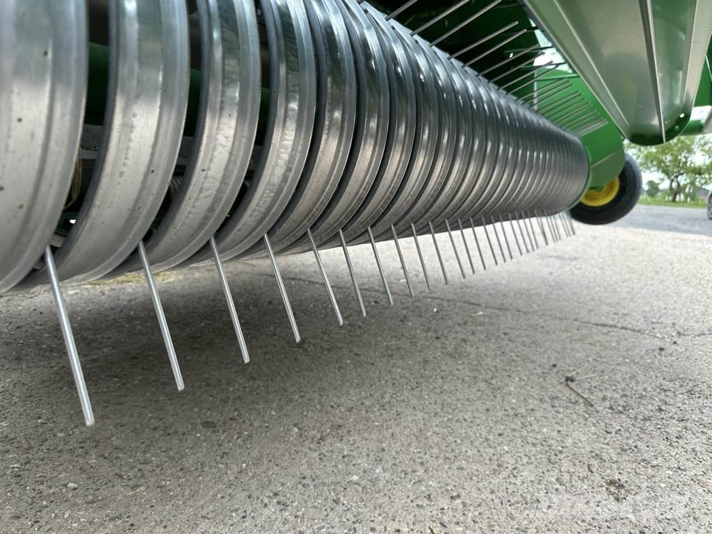 John Deere V461M Rulo balya makinalari