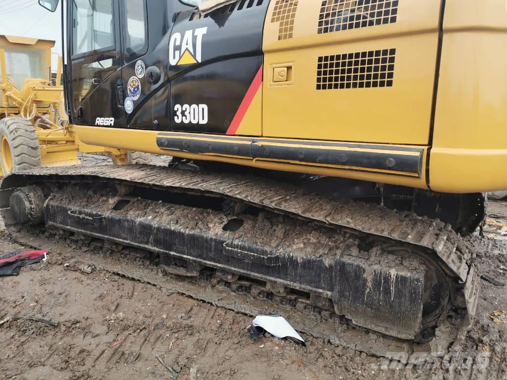 CAT 330DL Paletli ekskavatörler