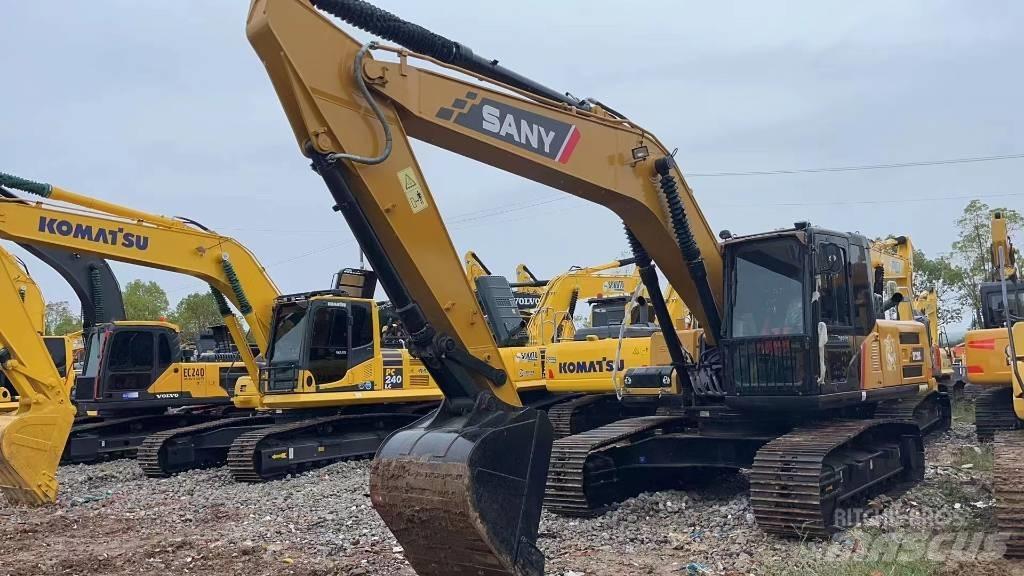 Sany SY 215 C Paletli ekskavatörler