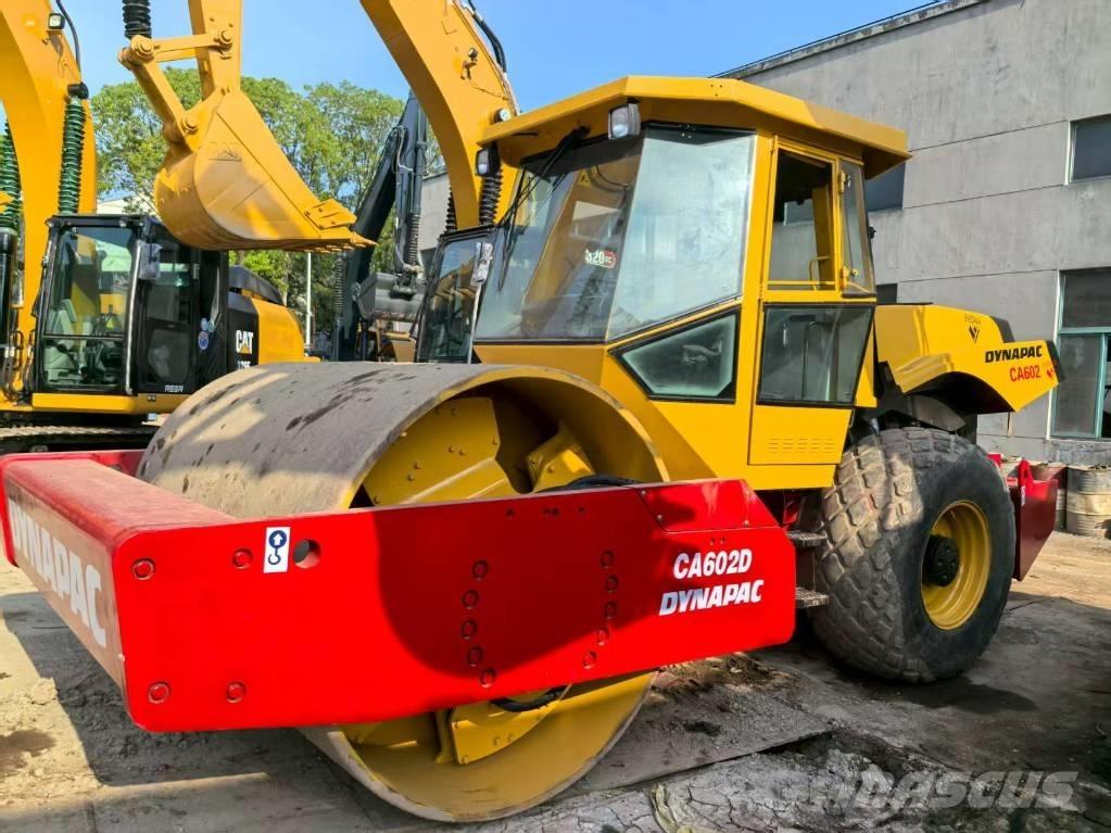 Dynapac CA 602 D Tek tamburlu silindirler