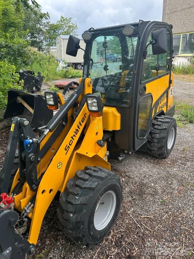 Schäffer 2428 SLT Skid steer loderler