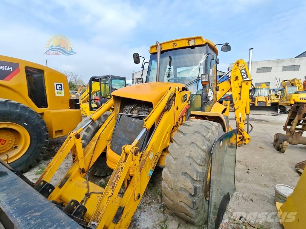 JCB 4CX Kazıcı yükleyiciler - beko loder