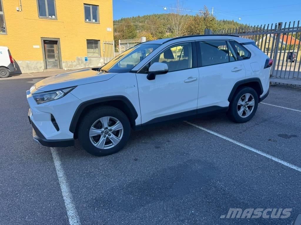 Toyota RAV-4 Otomobiller