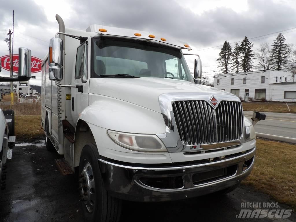 Freightliner M2 İçecek kamyonları