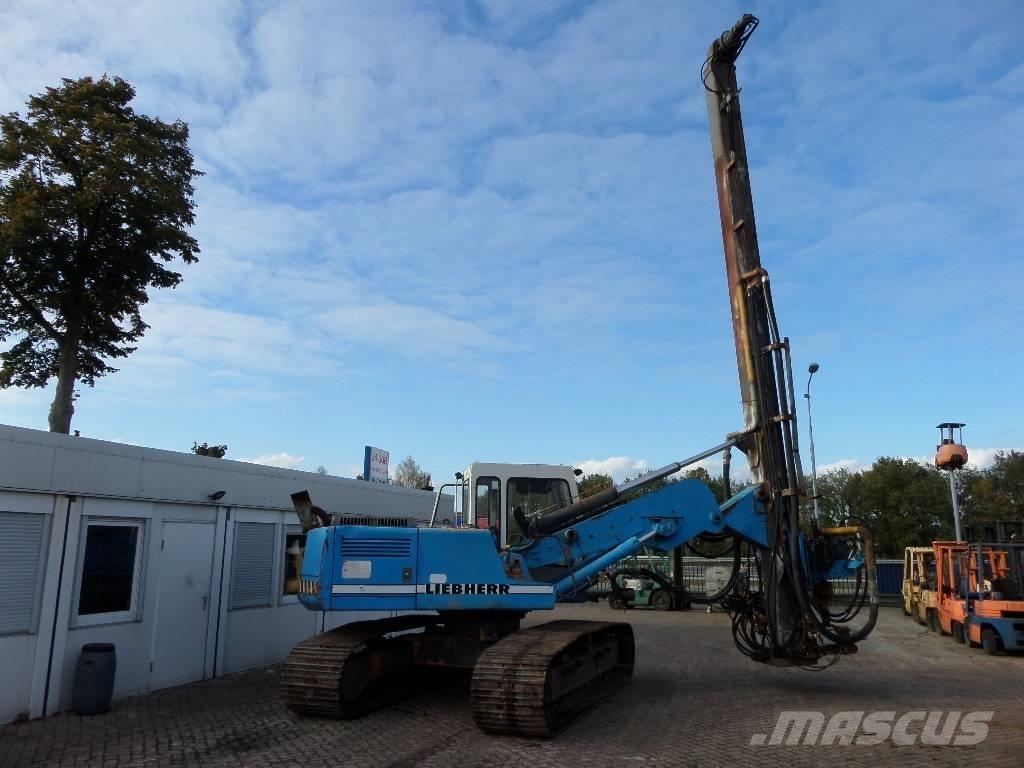 Liebherr R 902 Gezer sondaj kamyonları