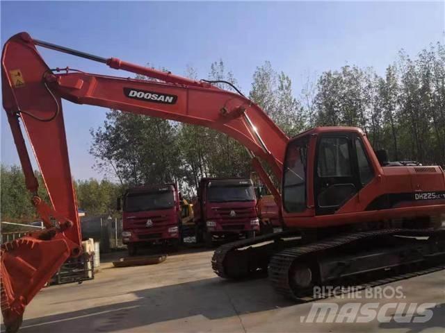 Doosan DH 225 LC-7 Paletli ekskavatörler