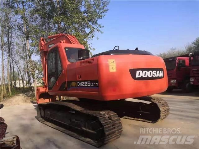 Doosan DH 225 LC-7 Paletli ekskavatörler