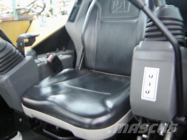 CAT 308 E Paletli ekskavatörler