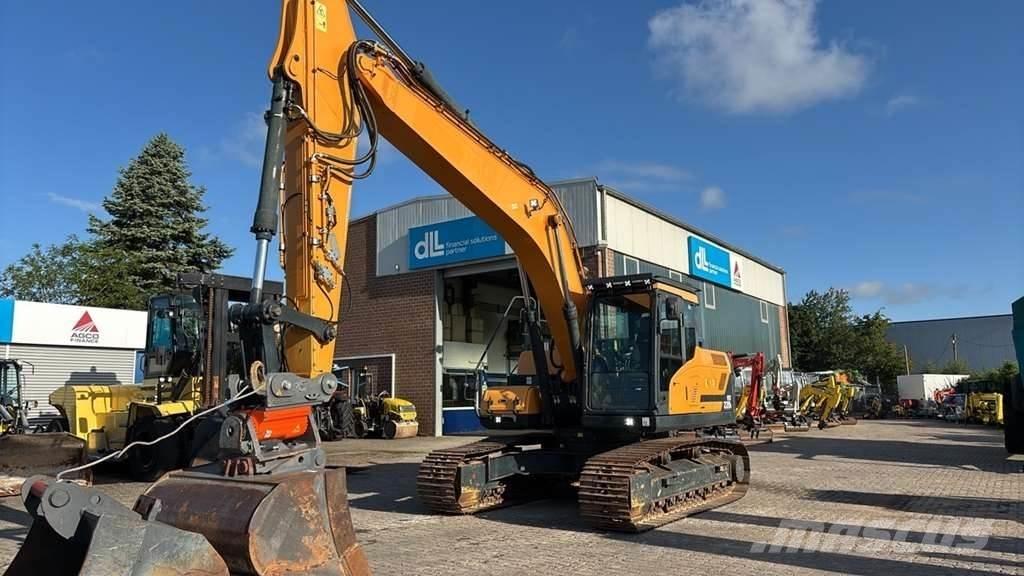 Hyundai HX220L Özel ekskavatörler