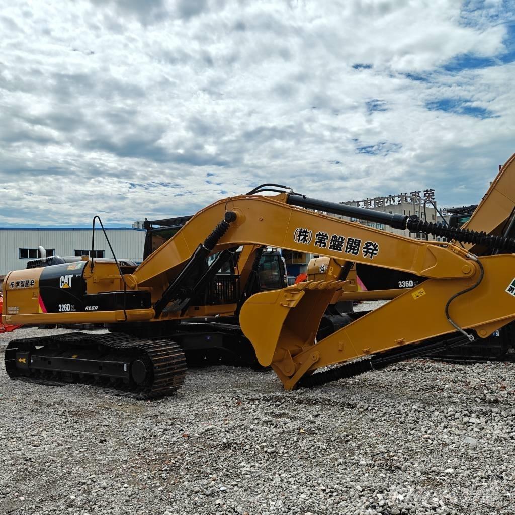 CAT 326D2 Paletli ekskavatörler