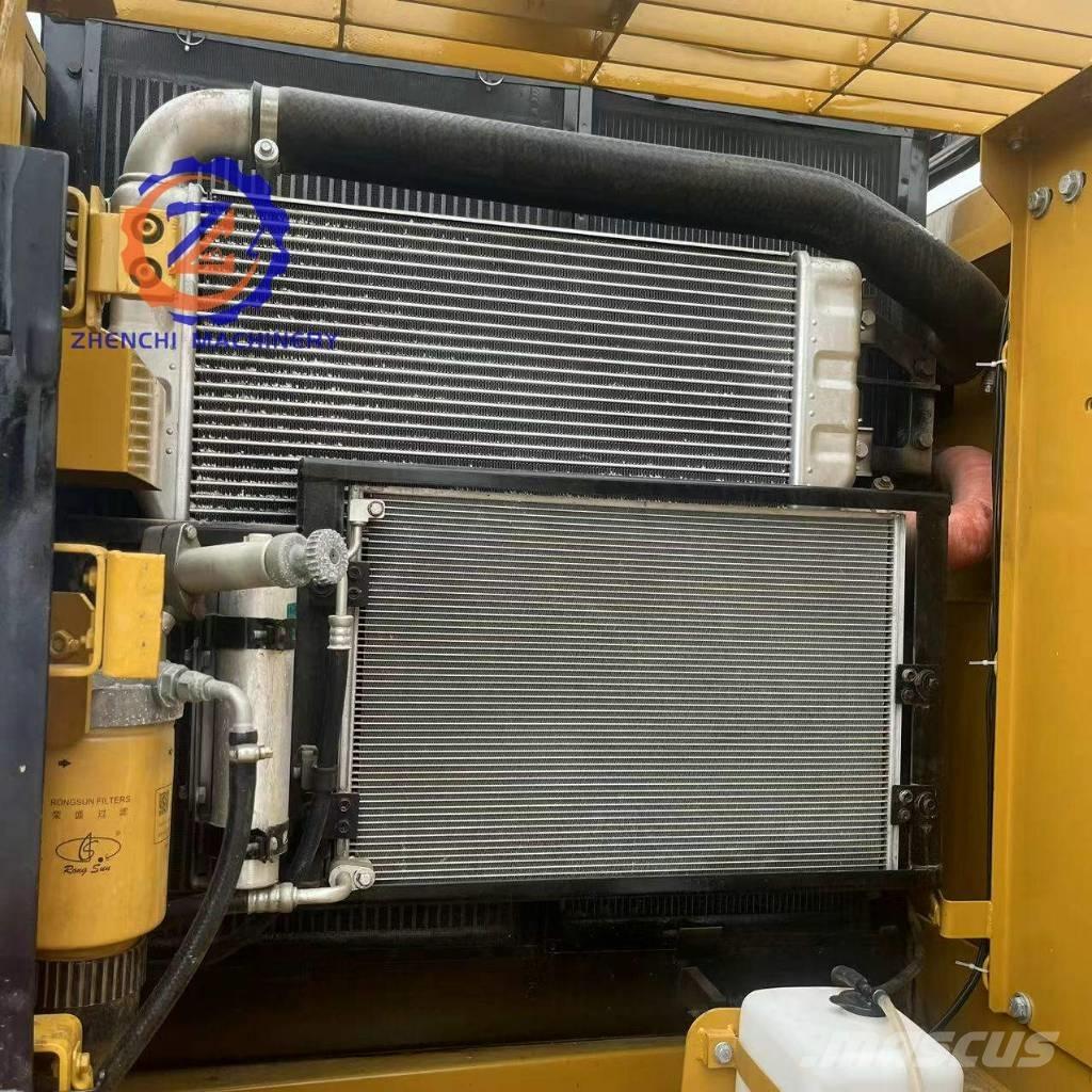 CAT 320 D2 Paletli ekskavatörler