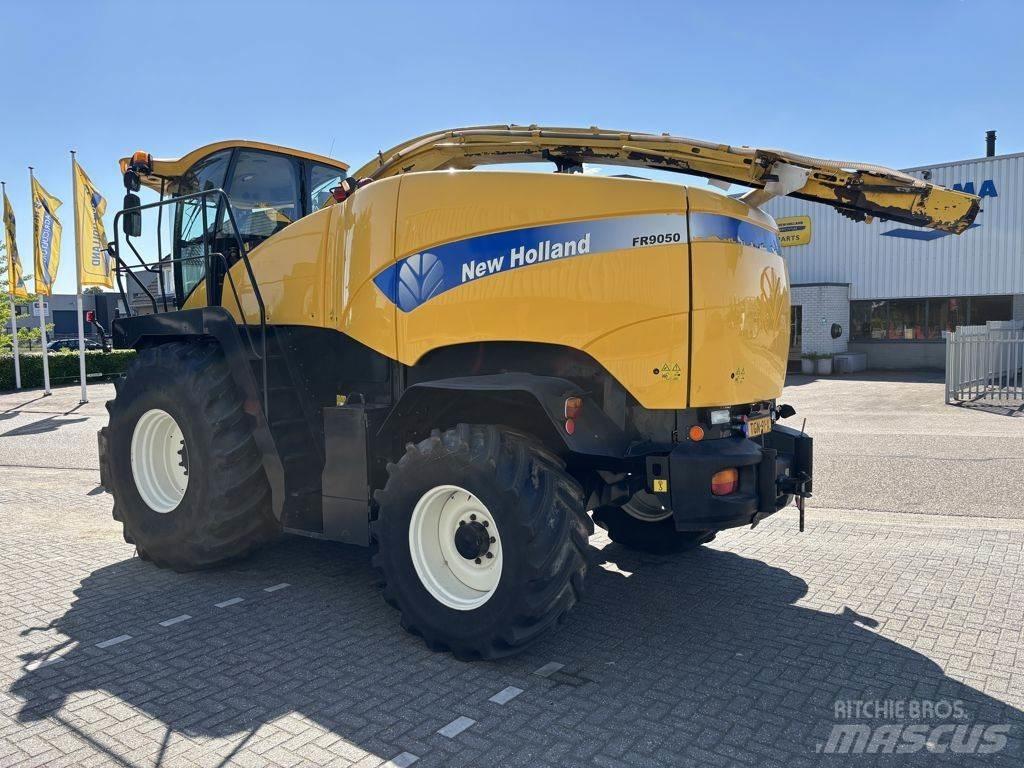 New Holland FR9050 Kendi yürür silaj makinalari