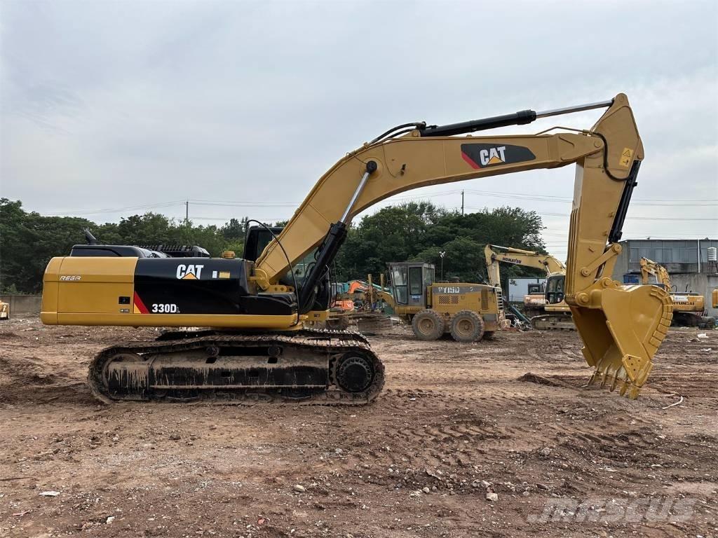 CAT 330 D L Paletli ekskavatörler