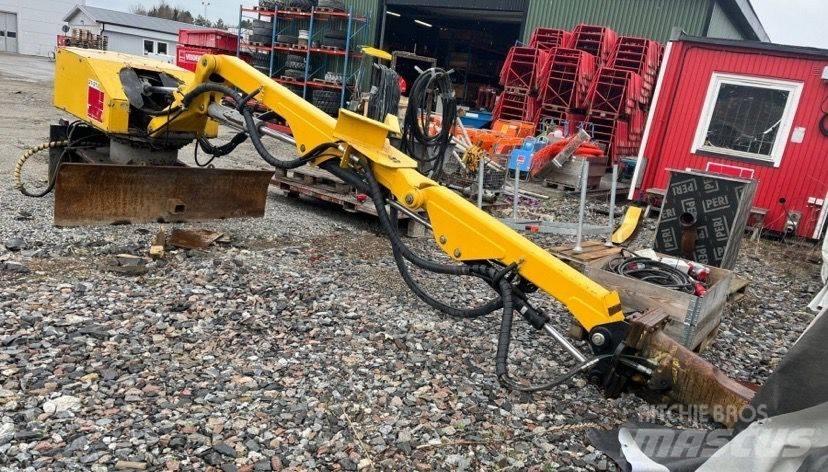 Brokk 330 Paletli ekskavatörler