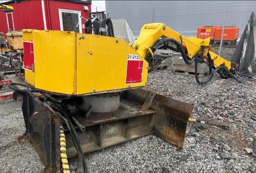 Brokk 330 Paletli ekskavatörler