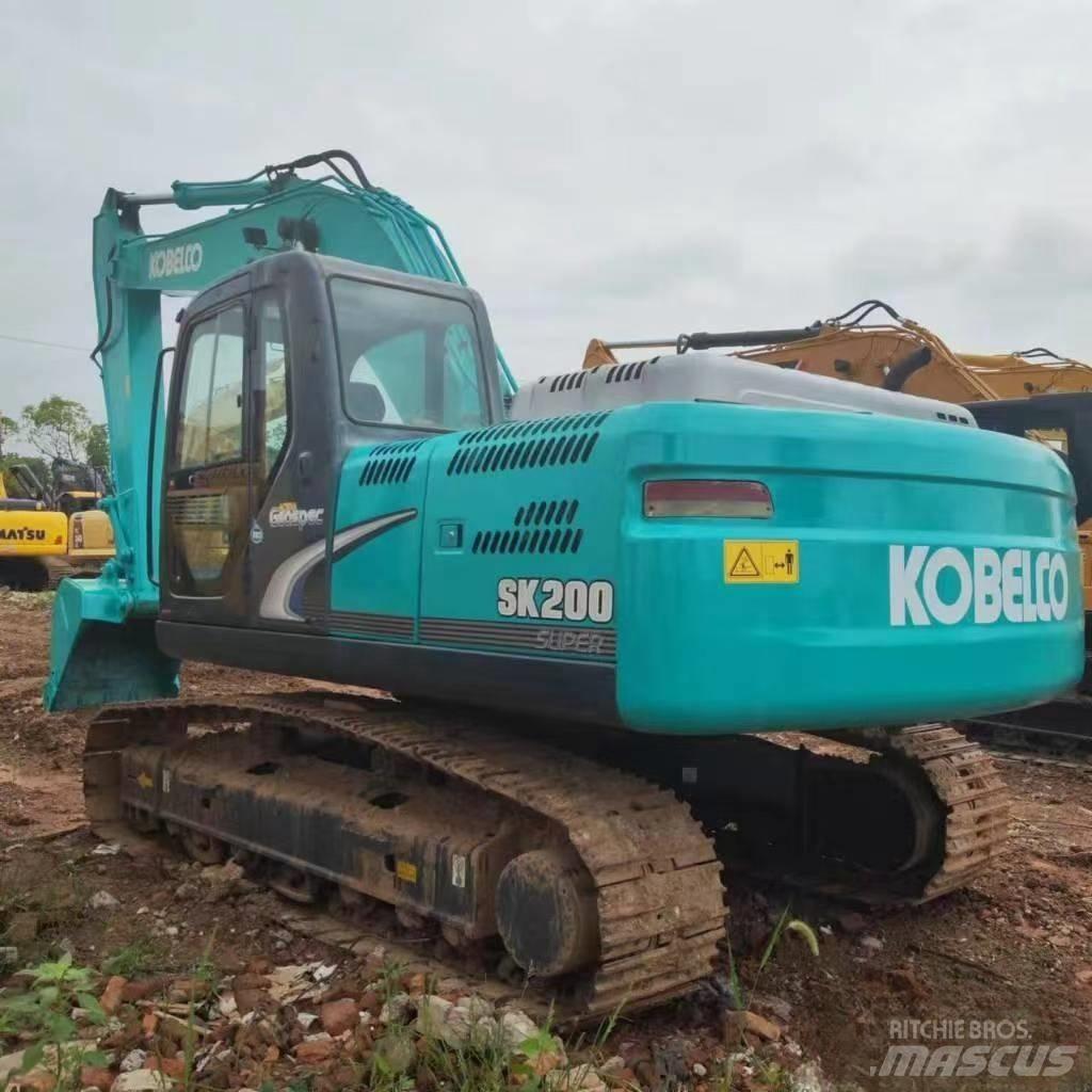Kobelco SK 200 Paletli ekskavatörler