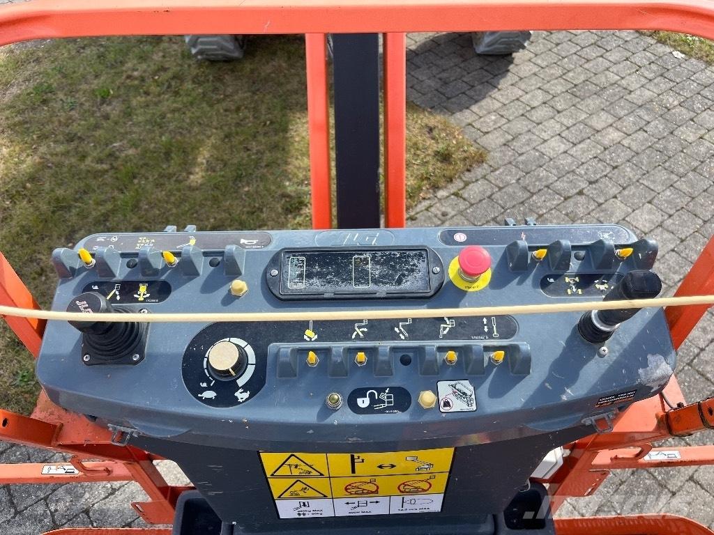 JLG EC 450 AJ Körüklü personel platformları