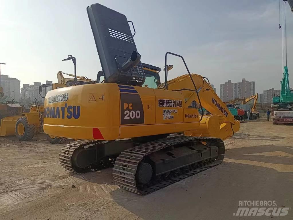Komatsu pc200-8 Paletli ekskavatörler