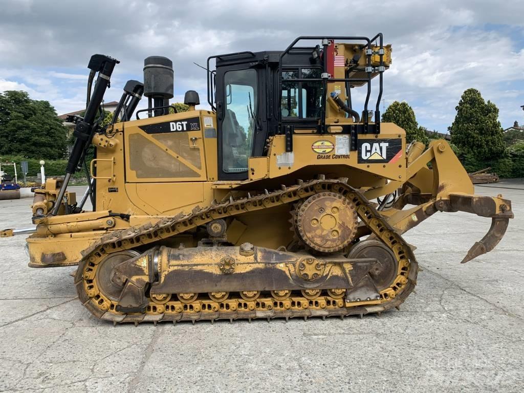 CAT D 6 T XLVP Paletli dozerler