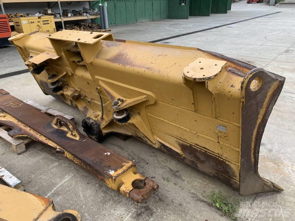 CAT D 6 T XLVP Paletli dozerler