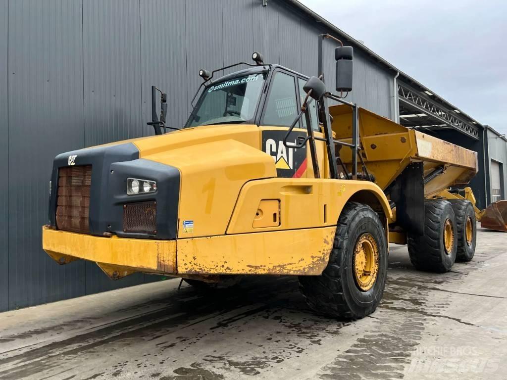CAT 735B Belden kirma kaya kamyonu