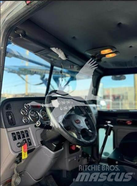 Peterbilt 388 Diger