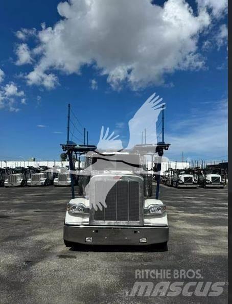 Peterbilt 388 Diger